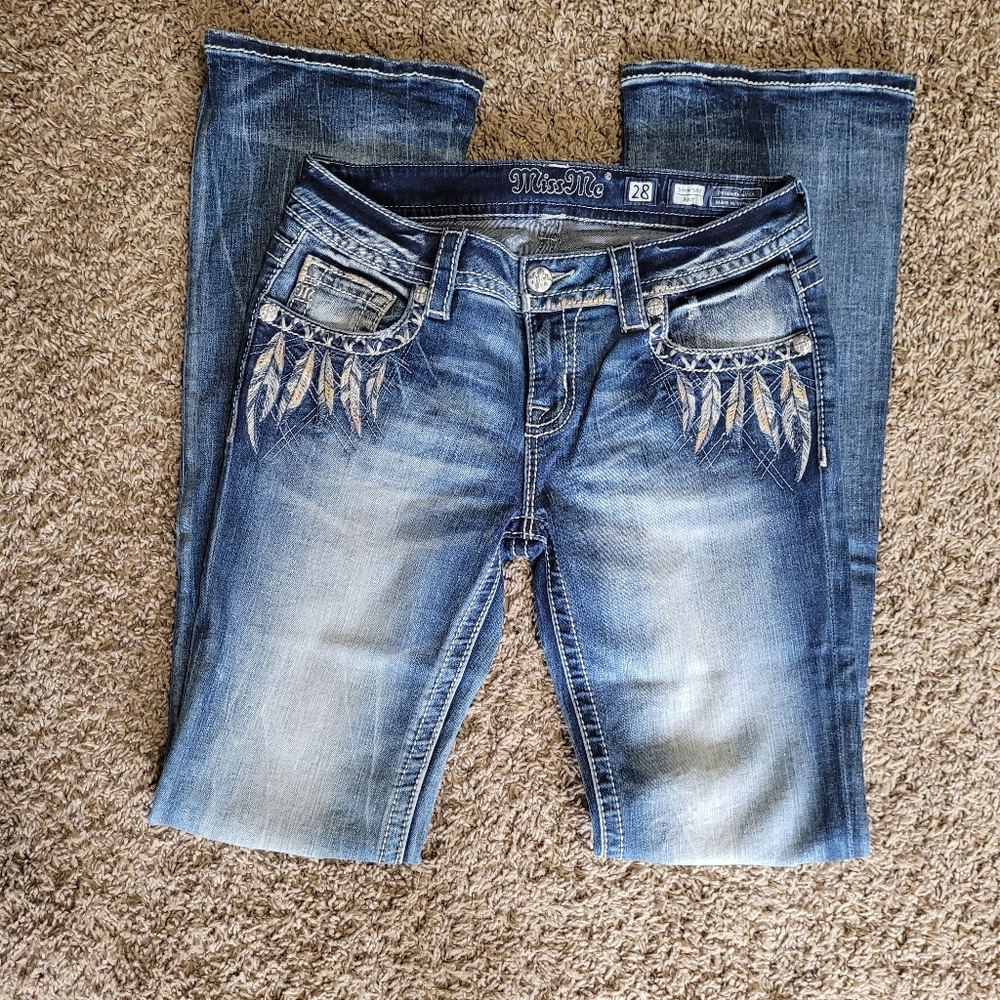 Miss Me Feather Signature Boot Cut Jeans. 28. New.